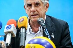 lol季中赛-萨索洛引进阿根廷中场,提升中场实力的简单介绍