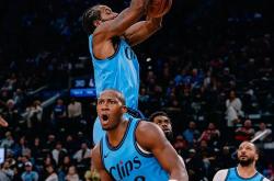 lol季中赛-快船击败马刺,四巨头合砍70分取胜