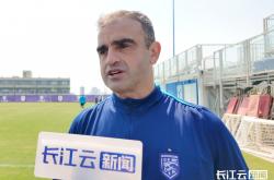 lol转区-武汉三镇主教练辞职，球队陷入危机的简单介绍