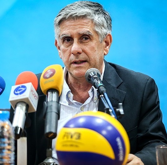 萨索洛引进阿根廷中场,提升中场实力的简单介绍 萨索洛引进阿根廷中场,提升中场实力的简单介绍