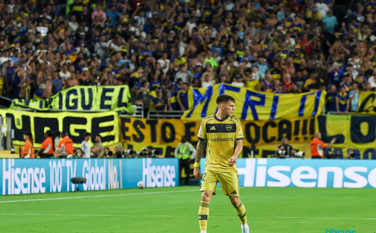 华丽逆袭!球队2:1险胜,晋级淘汰赛 华丽逆袭!球队2:1险胜,晋级淘汰赛