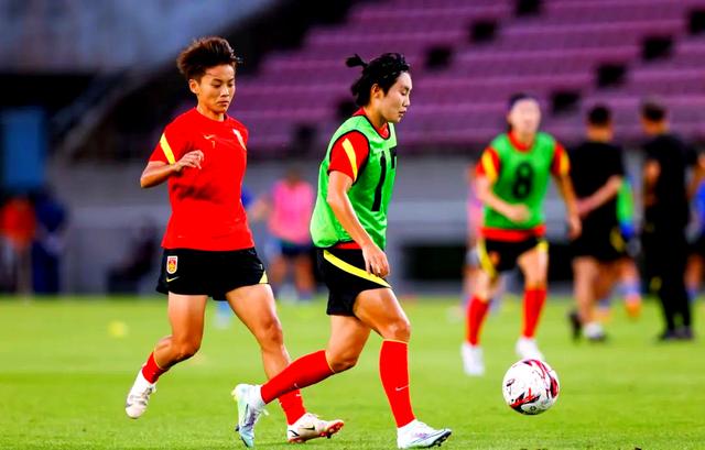 激烈角逐！女足赛场风云再起