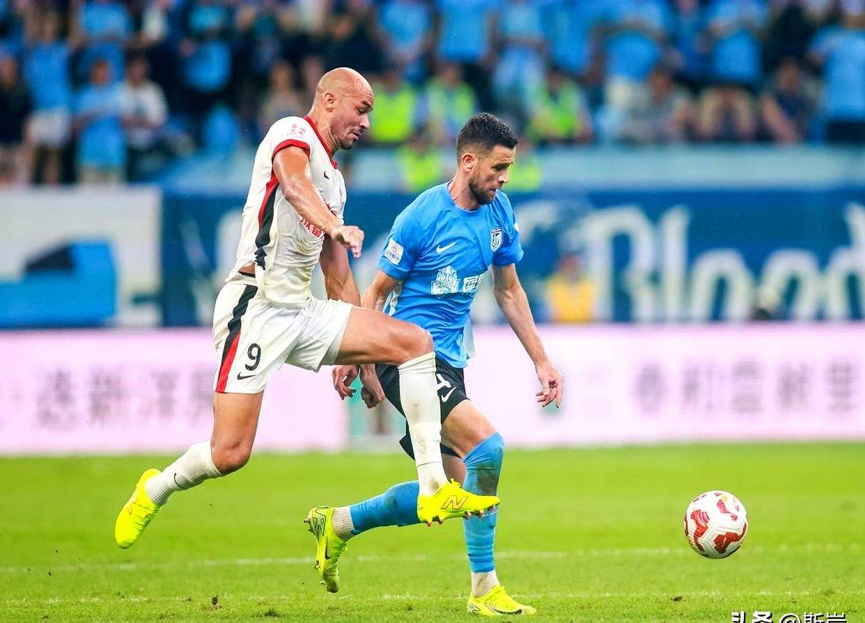 申花客场战胜大连一方，取得关键性胜利