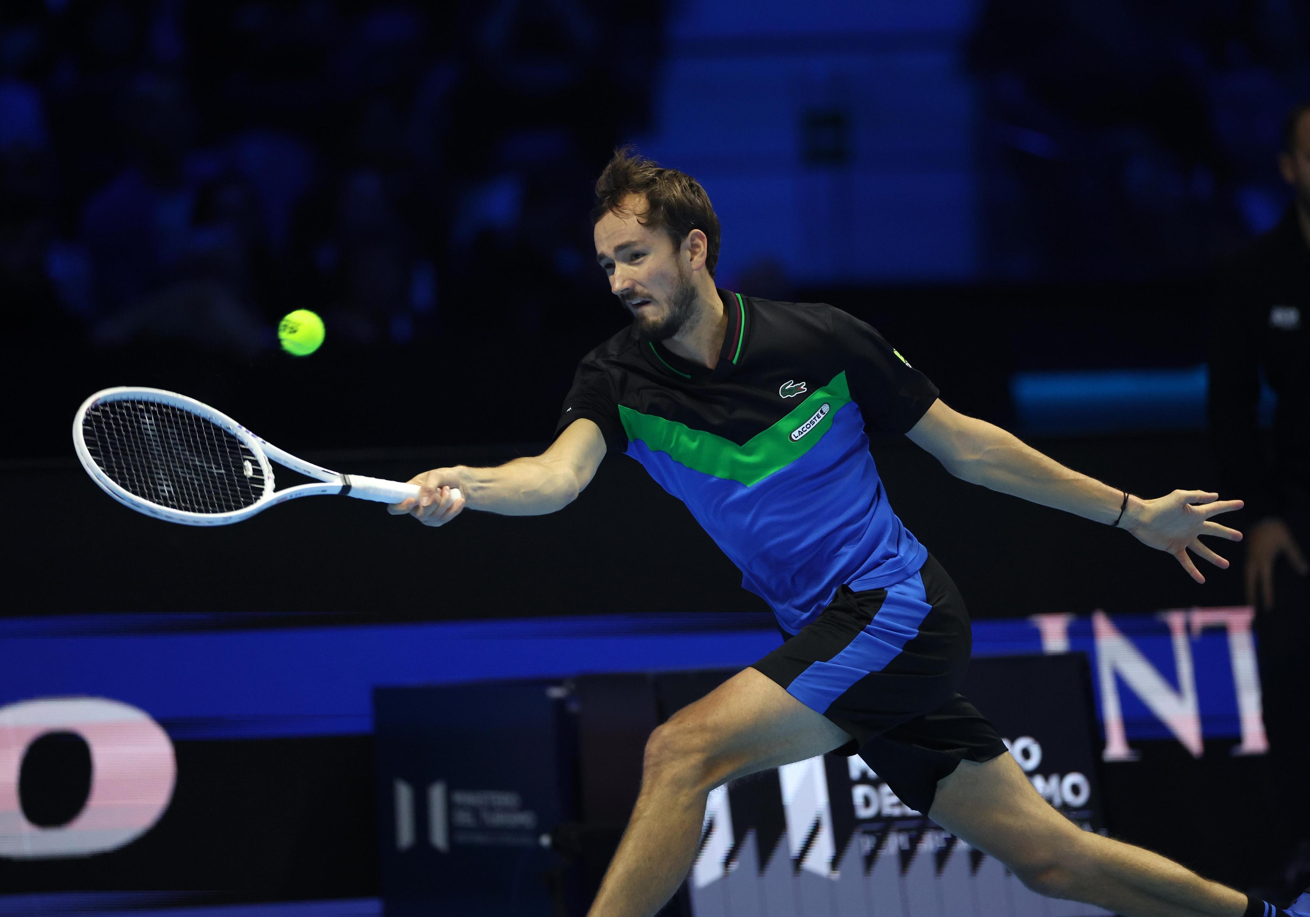 温网横扫ATP总决赛，梅德韦杰夫点燃赛场