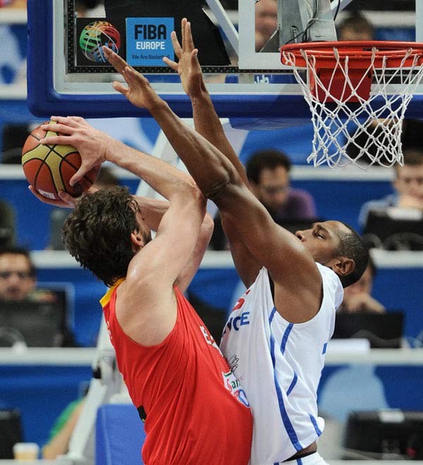 西班牙横扫美国，托尼统治全场